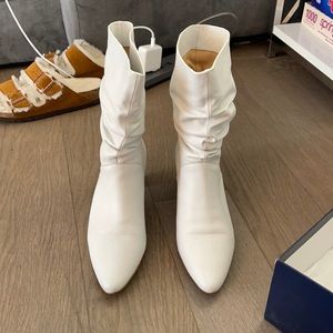 Splendid white boots - size 8.5